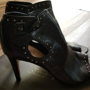 Vince Camuto heels